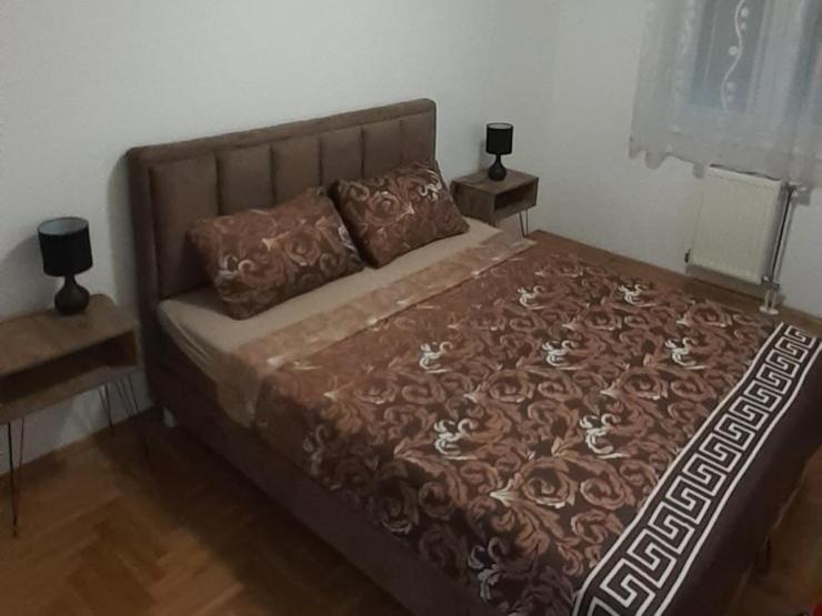 Sirmijum Hause II Appartement Sremska Mitrovica Buitenkant foto